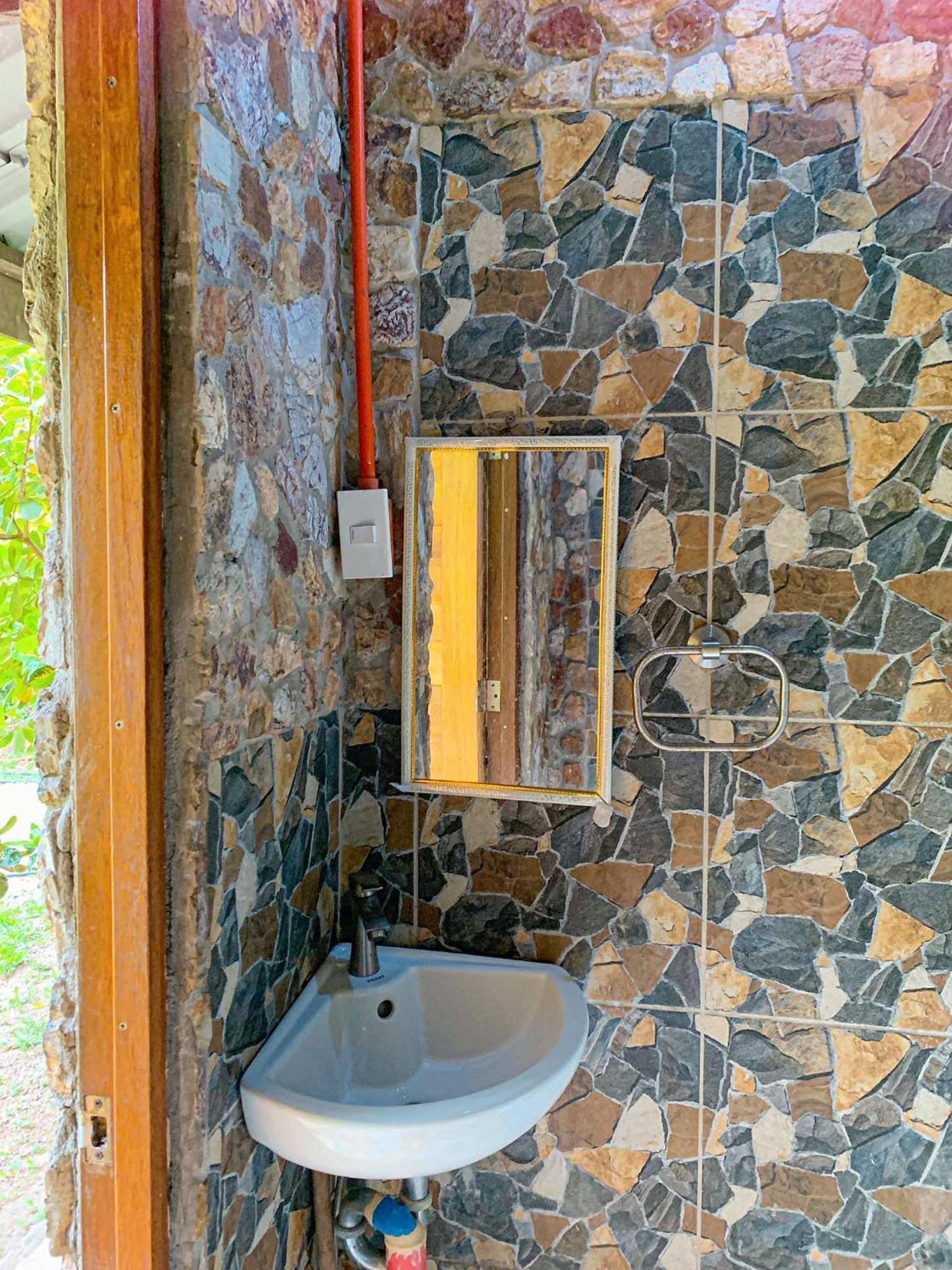 Ocamocam Beach Nature Resort New Busuanga Buitenkant foto